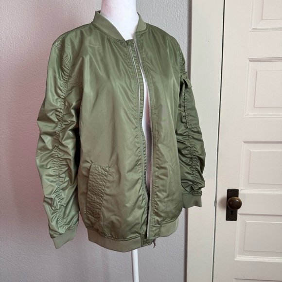 art class Jackets & Blazers - Art Class Green Bomber Jacket with Ribbed Collar